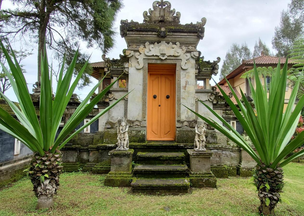 Balinese Villa In Berastagi Exteriér fotografie