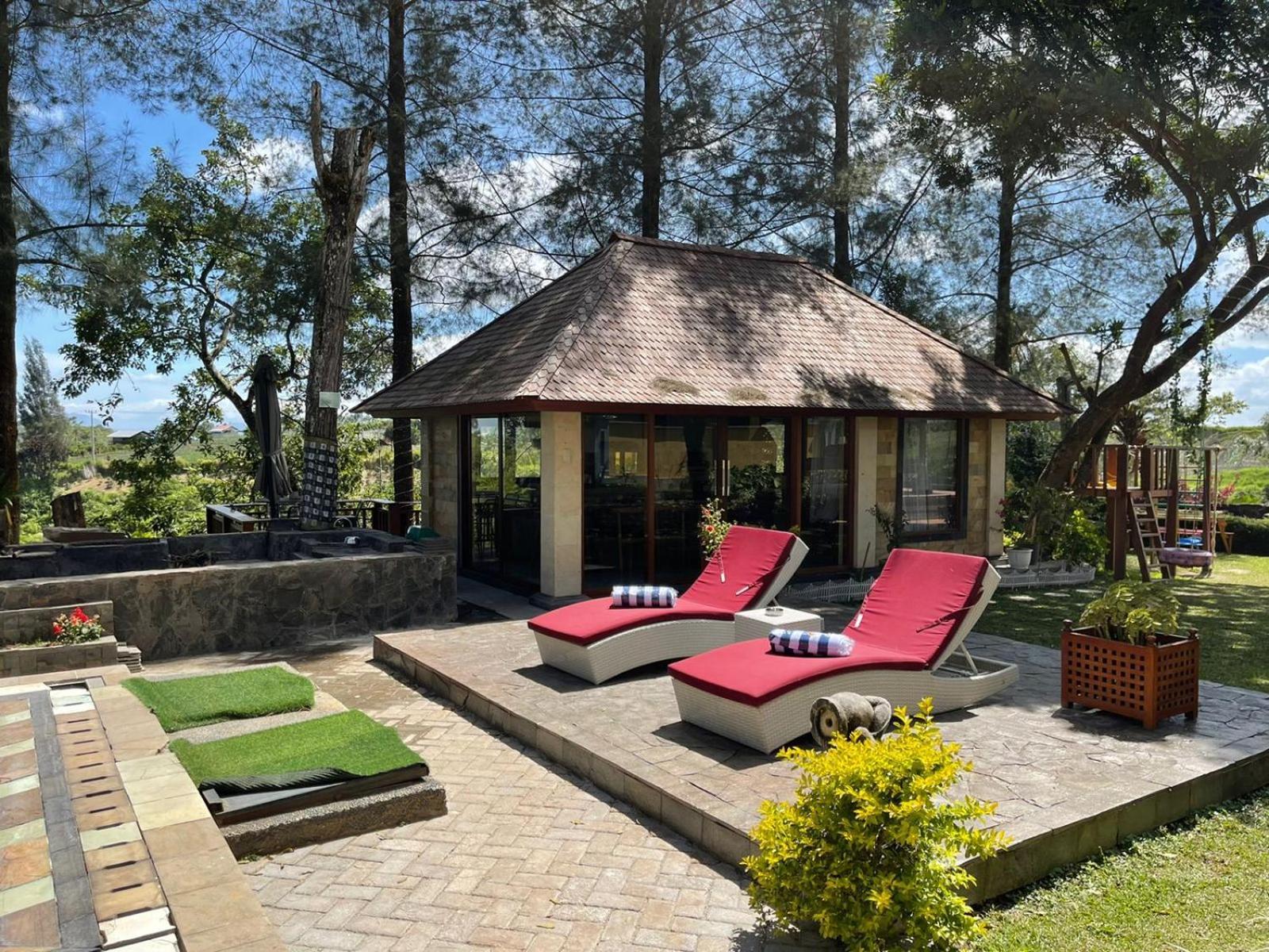 Balinese Villa In Berastagi Exteriér fotografie