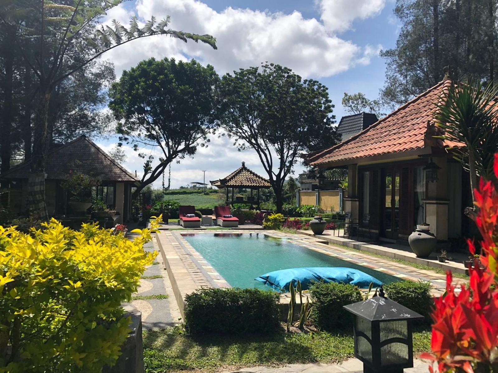 Balinese Villa In Berastagi Exteriér fotografie